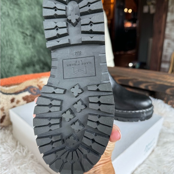 Marc Fisher leather weather resistant boots - Picture 2 of 5